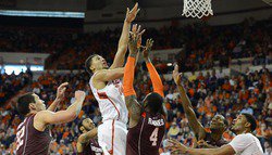 Jennings' career-high leads Clemson to 77-70 victory over VT