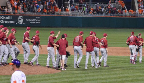 Gamecocks rally in ninth to sweep Tigers