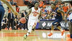 Hall's last-second drive pays off as Tigers top Illini in NIT thriller