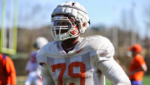 Can Isaiah Battle take the next step to dominant left tackle?