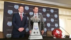 Time to play: Stoops and Swinney hold final pregame press conference 