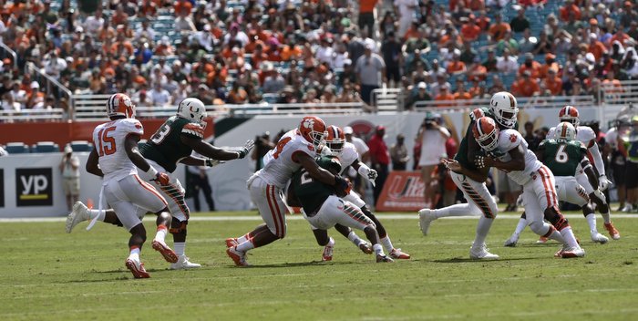 In true Miami fashion, Cane defensive end adds Tigers to