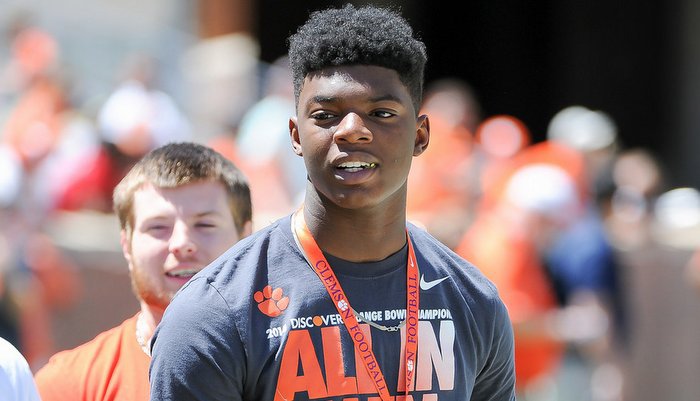 Clemson QB commit wins 1st region title since '49