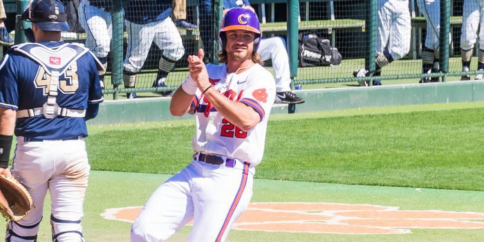 Greene's single pushes Tigers to 4-3 series win over Pitt