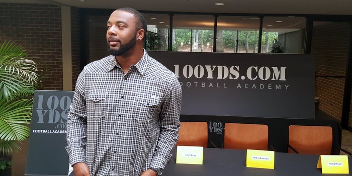 Young Gamecock recruit asks for advice, Tajh Boyd responds with life lessons