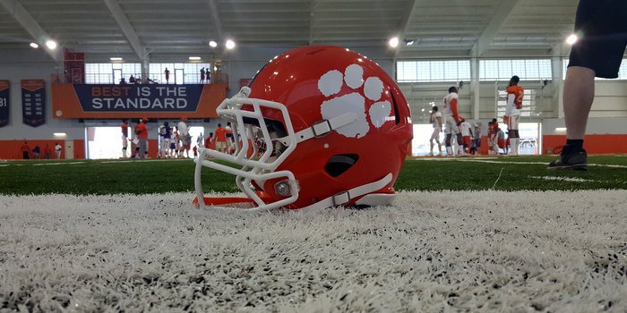 Monday practice observations: Dye, visitors and special teams