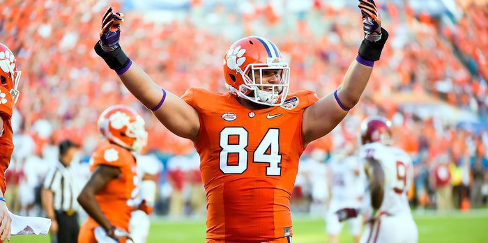 Cannon Shot: Smith learning to be a complete tight end