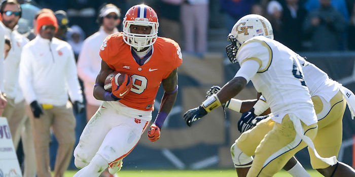 Elliott preparing Tigers for loud environment at Georgia Tech