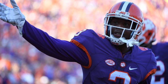 Despite early graduation, Scott not ruling out a return