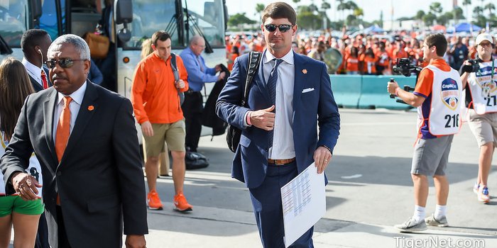 Hall of Famer visits Clemson, makes prophetic observation