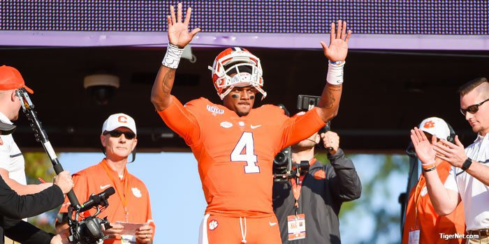 Watson delivers Heisman-worthy speech at Unitas Award banquet