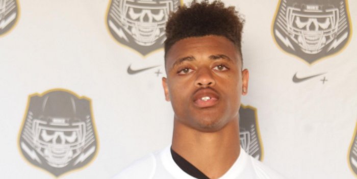 5-star DB officially signs with Clemson