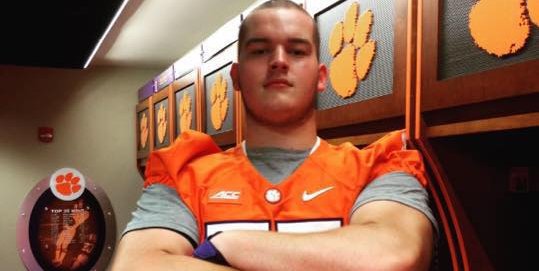4-star OT officially signs with Clemson