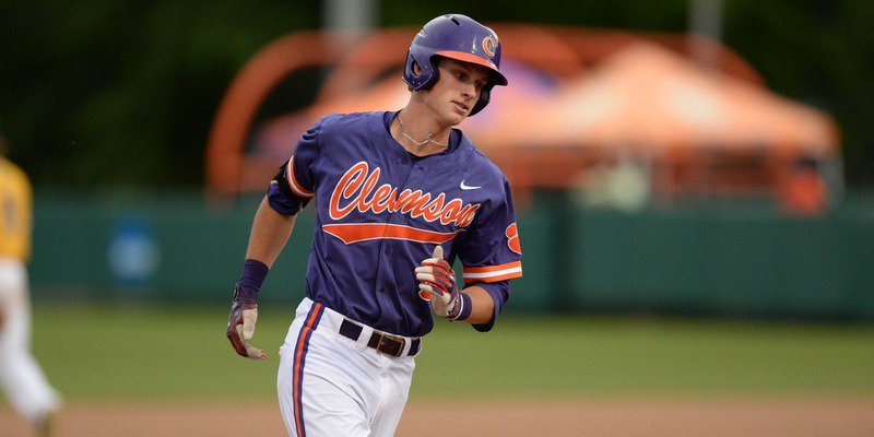 Griffith provides the pitching and Davidson the power as Tigers stay alive