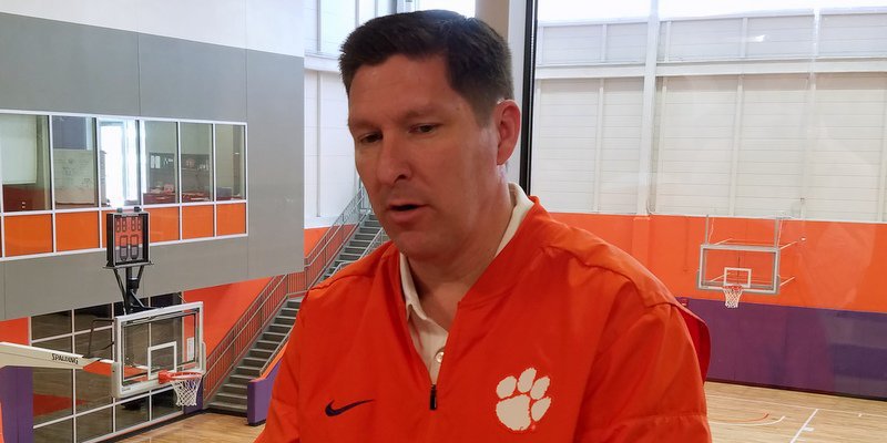 Brownell meets with the media before the spring game 