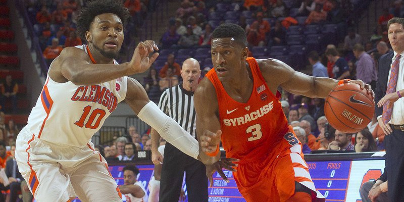 Battle's dagger sinks Tigers in heartbreaker in Littlejohn