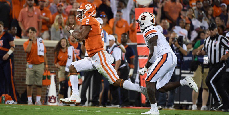 Kelly Bryant races for the endzone against Auburn 