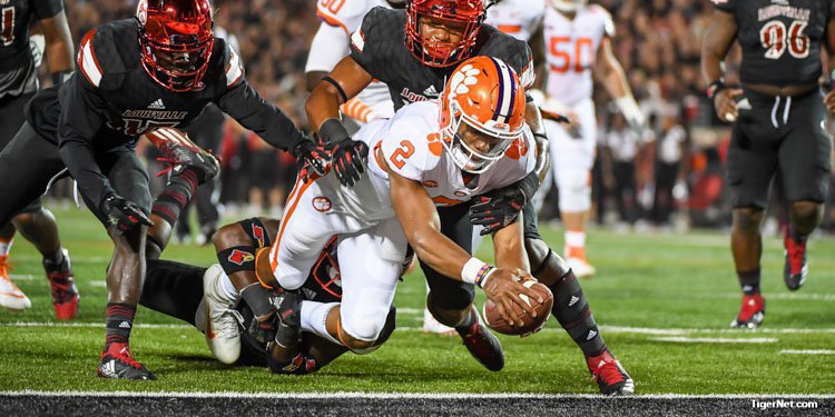 Kelly Bryant and Clemson knocked off Louisville Saturday 
