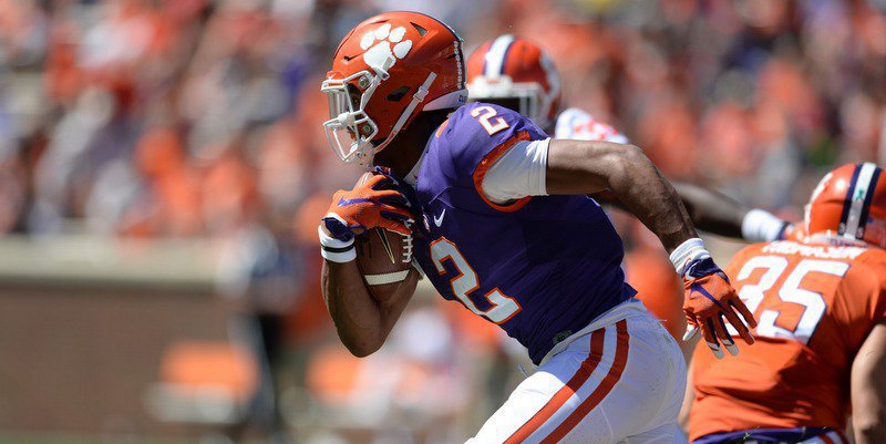 Big plays mark final stadium scrimmage