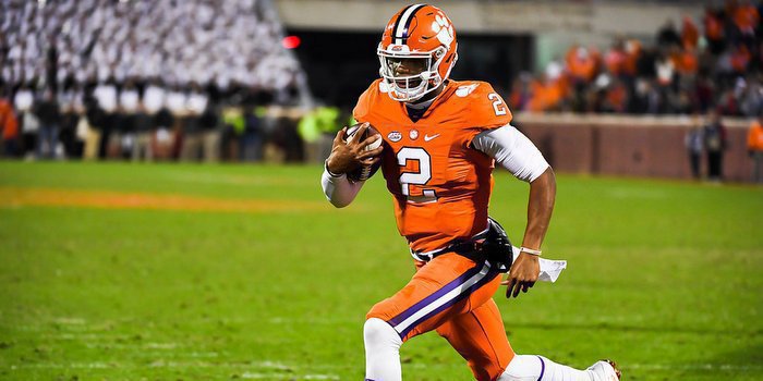 Kelly Bryant looks for running room against South Carolina