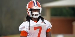Clemson defensive end to transfer
