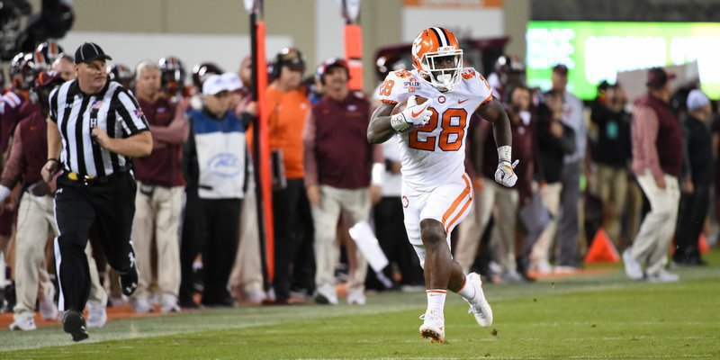 Clemson finishes off impressive first month
