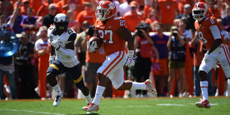 Former Clemson RB passes away