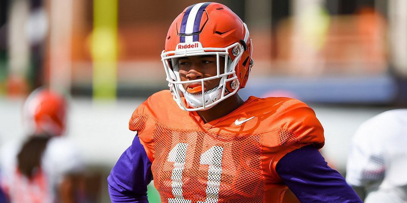 Tuesday practice observations: Simmons, Muse and QBs
