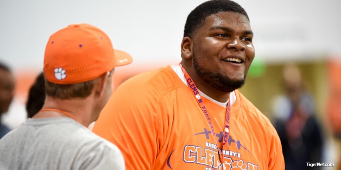 Jamaree Salyer the big name as Swinney camp hits high gear