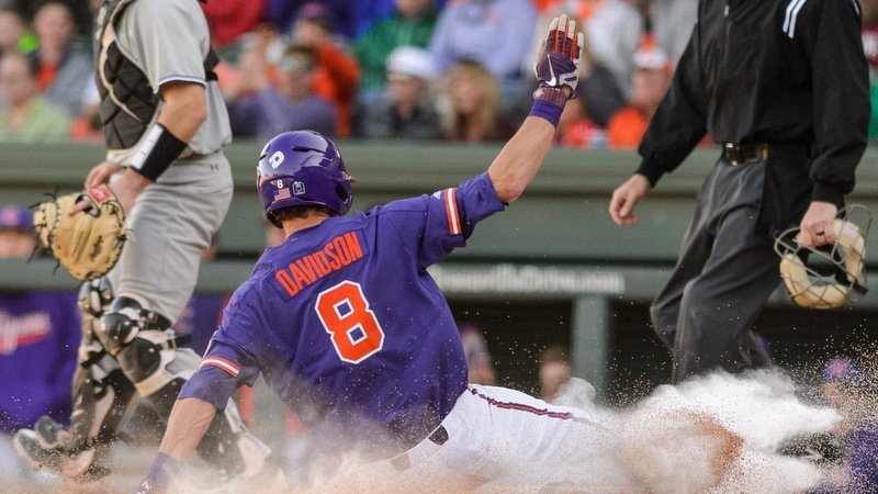 Logan Davidson will be a major part of Clemson's 2019 campaign.