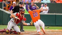 FSU  slams the door on Clemson in the 13th to take series opener