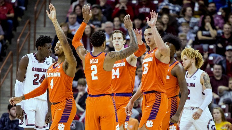 Reed returns to lineup as Clemson beats South Carolina again