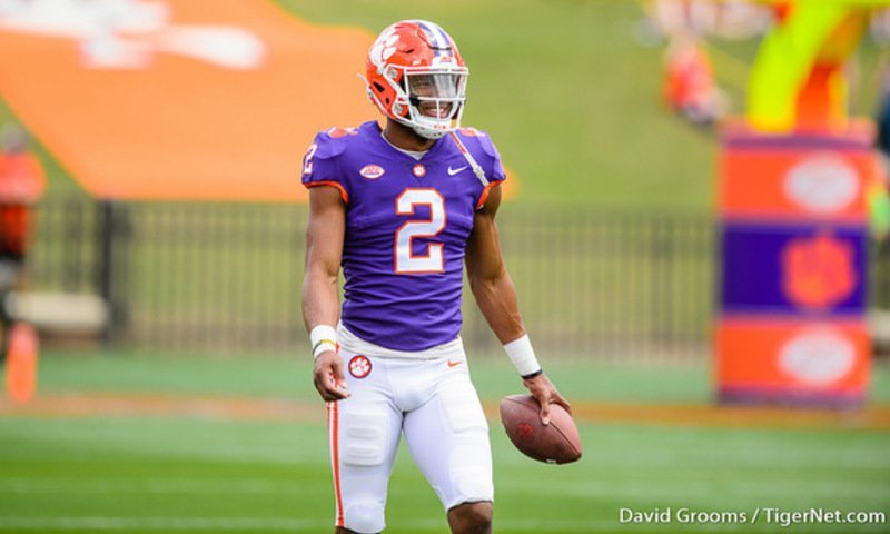 Swinney details 'emotional' conversation with Kelly Bryant