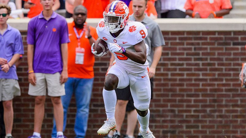 Goal for 2018: Find a way to get Etienne and Feaster the ball more than in 2017