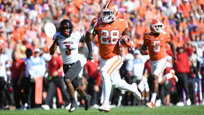 Cut the Cards: Tigers dice up Louisville in dominant 77-16 victory