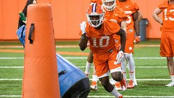 Increased tempo, freshman standouts mark early Clemson spring efforts