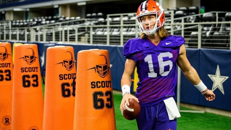 Trevor Lawrence works out Tuesday at AT&T Stadium
