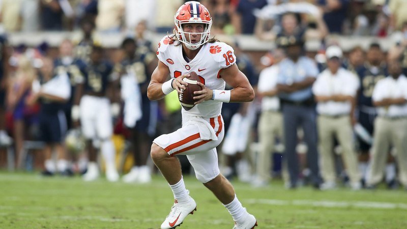 Pesticide: Tigers blow out Yellow Jackets as Lawrence takes over