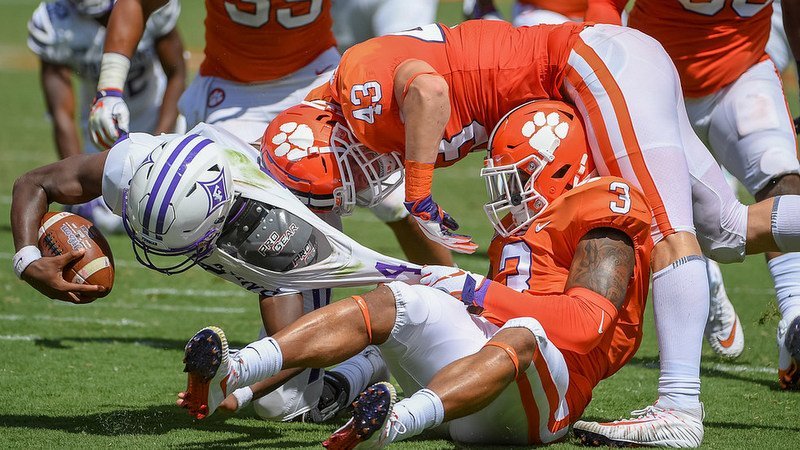 Brent Venables on freshmen: If they're on the bus, we're confident in them