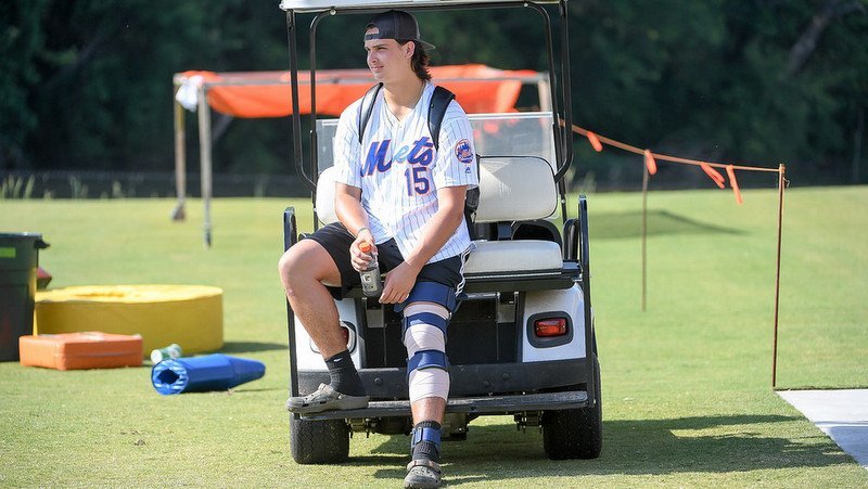 In-state prospect gets coveted Clemson offer after suffering knee injury