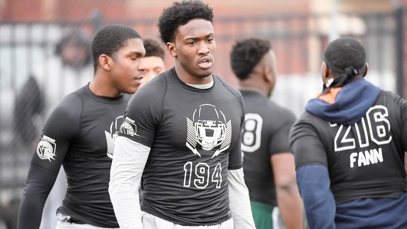 Clemson still in the running for top Georgia defensive end