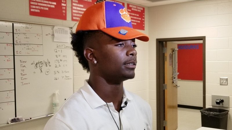 4-star defender says choosing Clemson