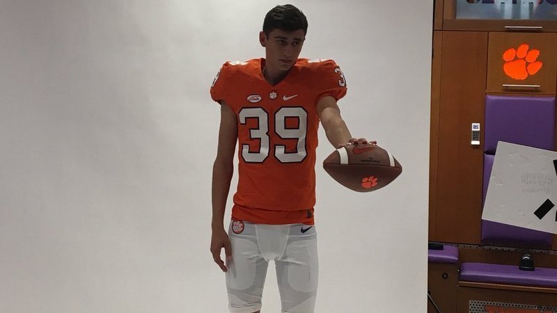 Top-ranked punter says he's