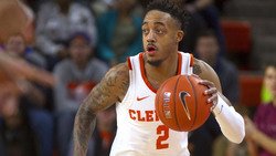 Clemson looks for bounce-back at Notre Dame