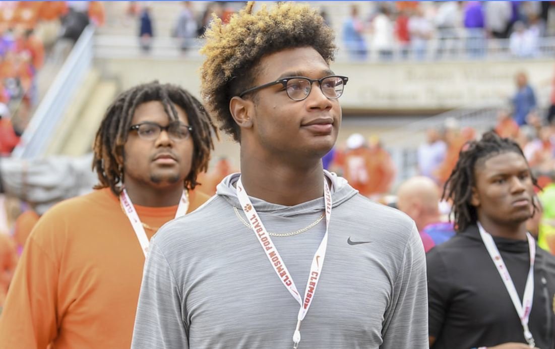 5-star Clemson commit makes pitch to 5-star target