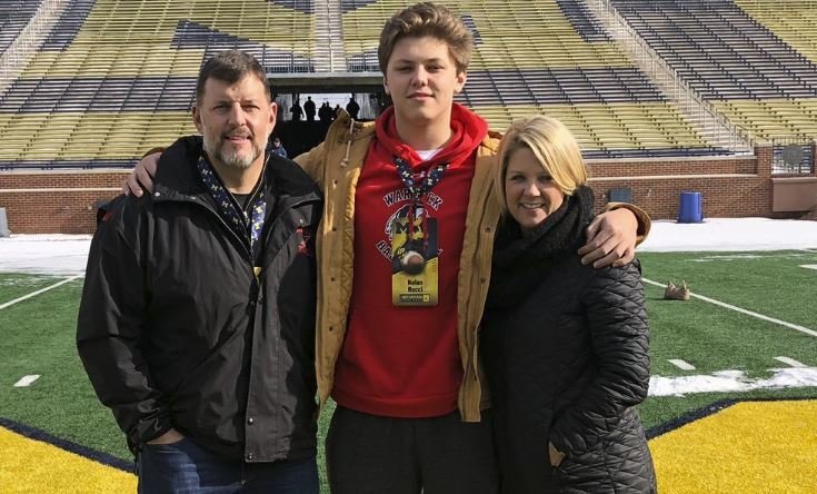 Top-rated OT prospect adds Clemson offer