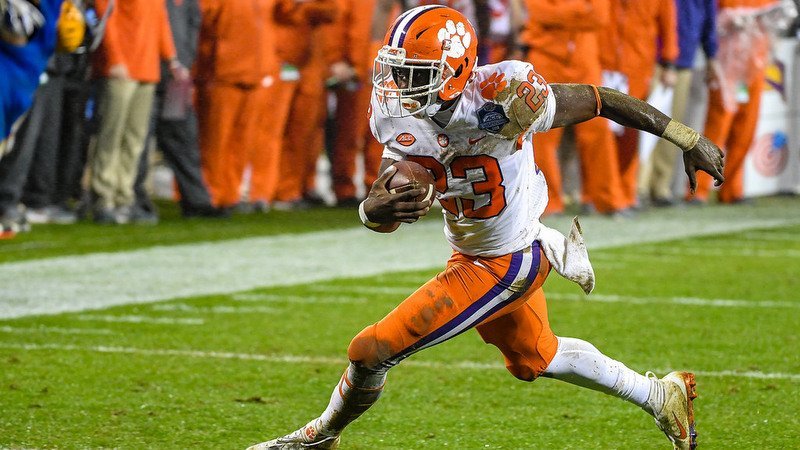 Lyn-J Dixon using lack of playing time in title game as motivation
