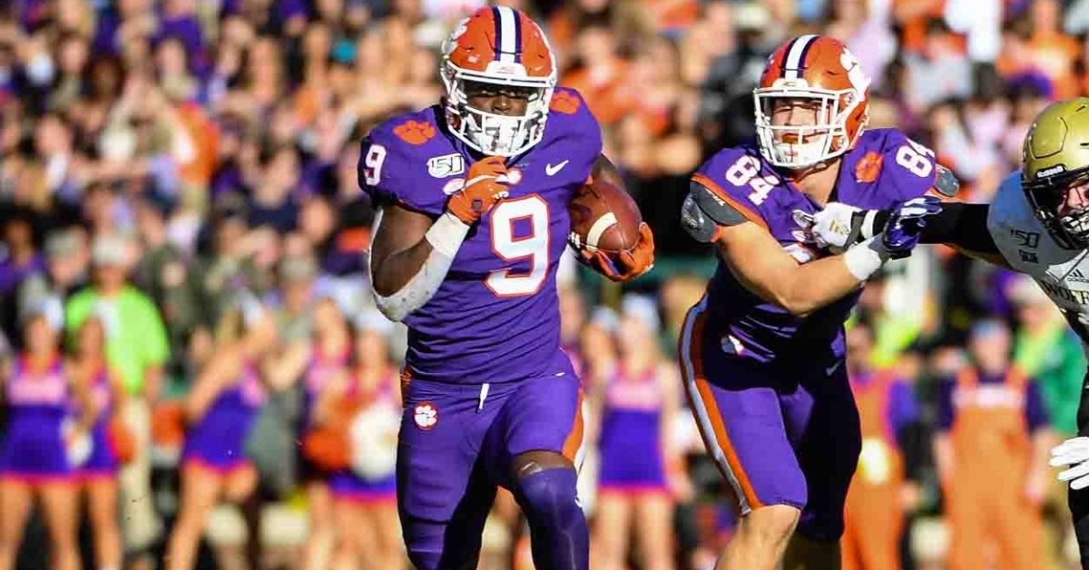Etienne excited about rivalry game, ready to prove he deserves award recognition
