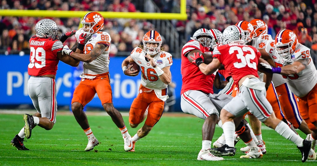 Referee on controversial calls during Fiesta Bowl