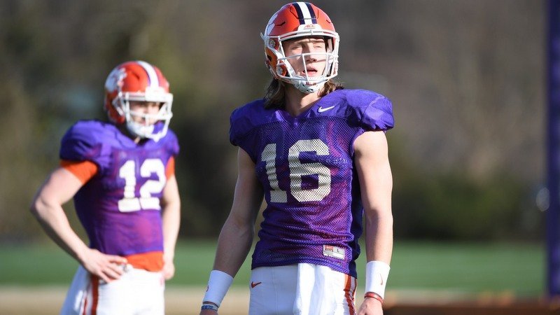 Trevor Lawrence won't have Justyn Ross but does have Tee Higgins 